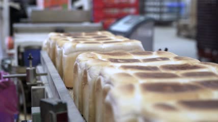 面包生产实拍视频