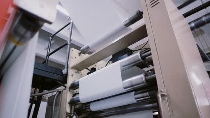 印刷厂印刷纸张生产线实拍视频