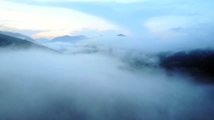 航拍山峰云海视频素材