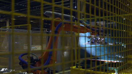 96.机械臂自动化生产工业玻璃制造仪器闪烁