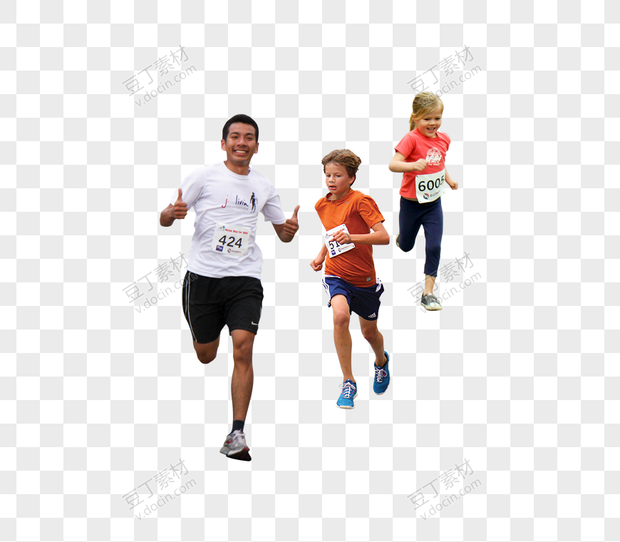体育老师带学生训练跑步
