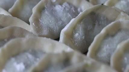 饺子煮饺子下饺子蘸酱过年过节视频素材