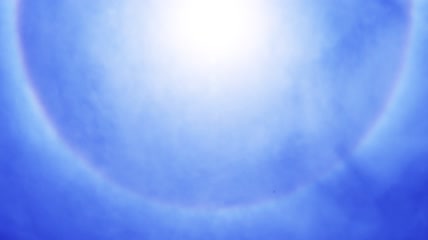 4K日晕蓝天白云阳光实拍视频