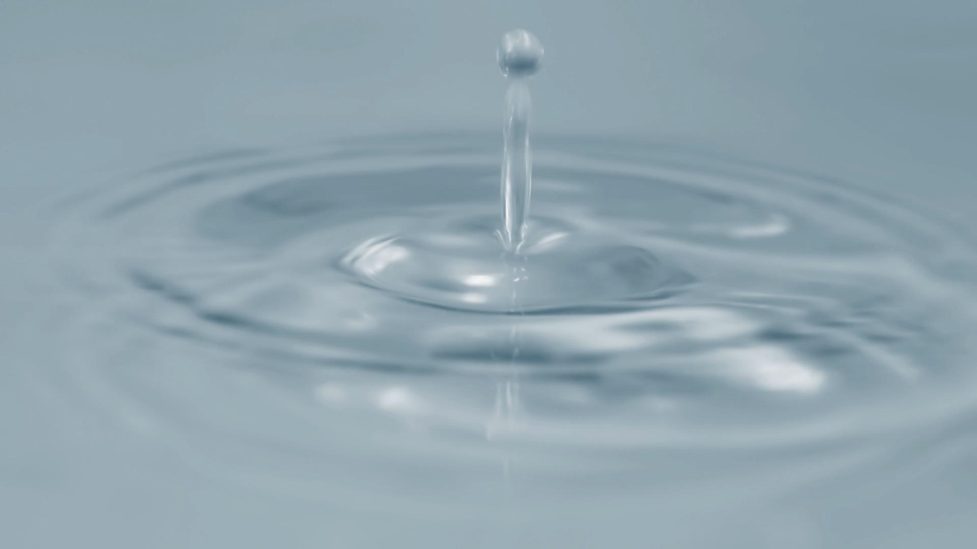 水滴下落溅起水波纹慢镜头升格动画实拍视频