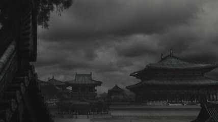 中国古代宫殿雨中宫殿屋檐滴雨雨水