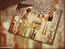 最大的是古夫金字塔