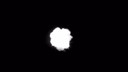 屏幕中央白色爆炸效果逐渐变大