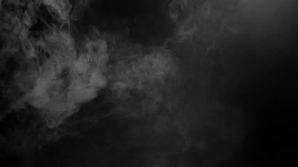 缓慢进入飘散的清烟