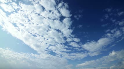 鱼鳞云层 蓝天白天