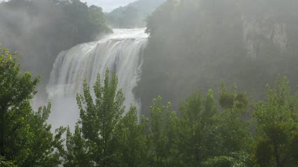 64.黄果树瀑布近处美景水流水雾