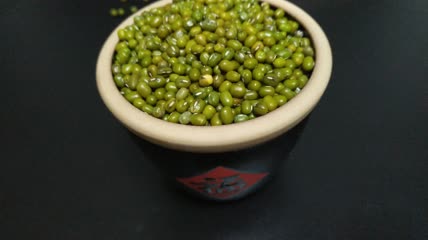 4K食品绿豆豆子食品旋转展示（11）