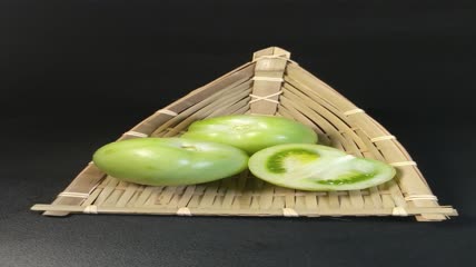 青番茄西红柿实拍（9）