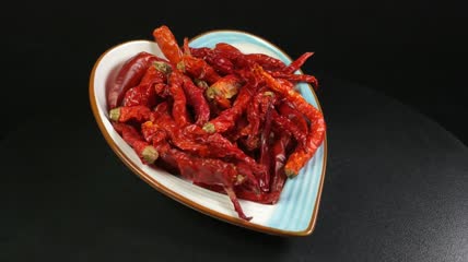 美食调味品红辣椒干辣椒4K实拍视频（7）
