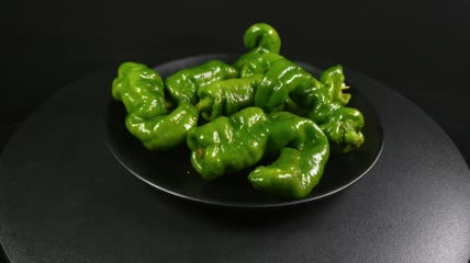 新鲜生态螺丝椒蔬菜食品4K实拍视频（6）