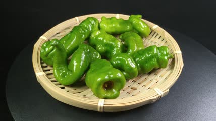新鲜生态螺丝椒蔬菜食品4K实拍视频（11）