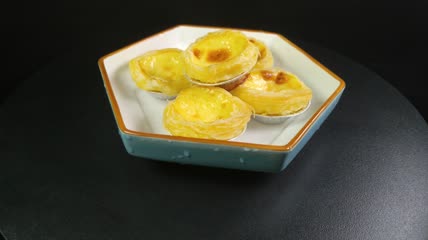 营养健康的糕点蛋挞美食食材4K实拍视频（6）