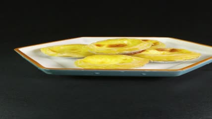 营养健康的糕点蛋挞美食食材4K实拍视频（7）