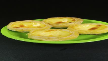 营养健康的糕点蛋挞美食食材4K实拍视频（8）