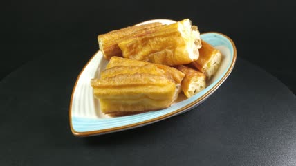 油炸食品油条美食食物4K实拍视频（2）