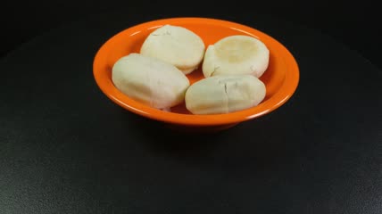 甜点美食绿豆饼4K实拍视频