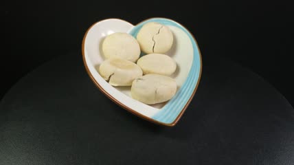甜点美食绿豆饼4K实拍视频