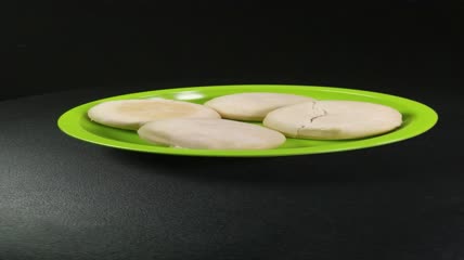 甜点美食绿豆饼4K实拍视频