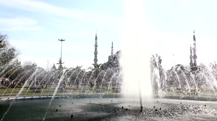 城市中的喷泉延时实拍