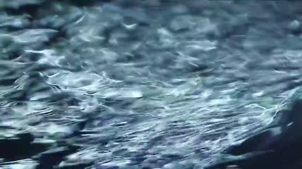 快速翻涌的水波视频素材