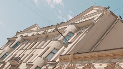 烈日下的城镇建设