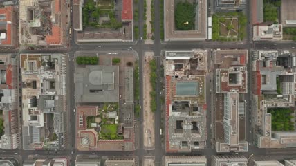 从空中俯瞰一座处于隔离状态的城市