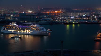 游轮抵达韩国港口