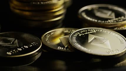 旋转的金以太硬币视频