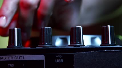 DJ调音量特写实拍