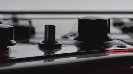 电吉他音量和音调控制