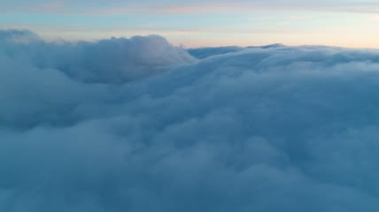 高空厚厚的云海视频