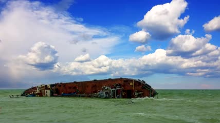 海边沉船视频