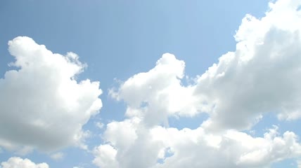 晴空中的云