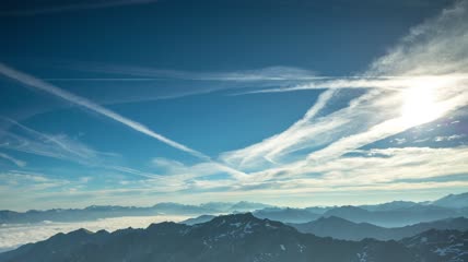 群山上空的天空视频