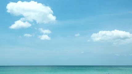 海平面上的云层