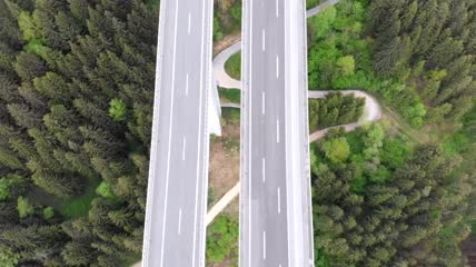 飞过乡间的高架公路航拍