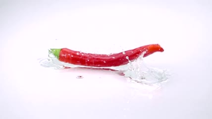 落水的红辣椒