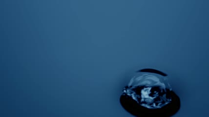 气泡升至顶端