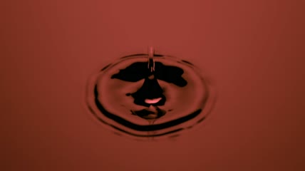 水落在红水上