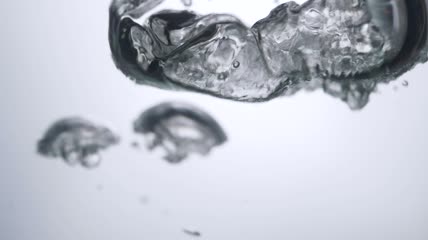 水下大泡沫