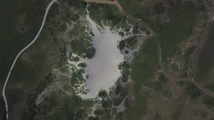 卫星拍摄的湖泊景观
