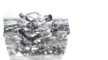 水流质感人物剪影双曝光视频