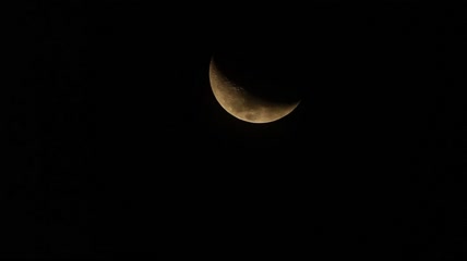 夜空中的新月视频