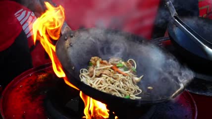 烹调亚洲食物特写实拍