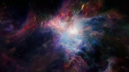 穿越宇宙中的星云