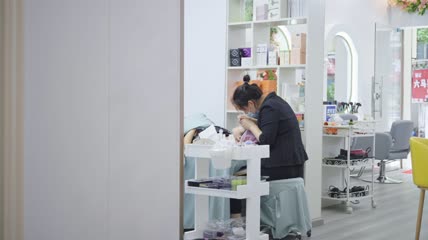 4k实拍美容店护肤保养